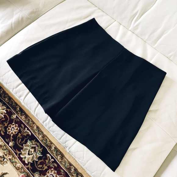 ❗️SOLD❗️Zara Blazer and Skirt - Picture 4 of 5